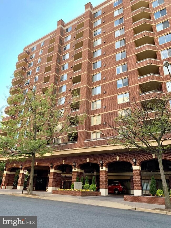 Building Photo - 1276 N Wayne St