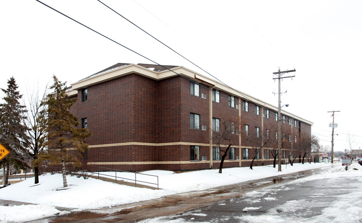 Foto del edificio - Lilac Parkway Apartments