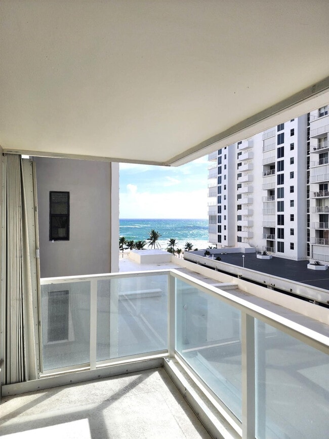 Building Photo - 1000 S Ocean Blvd