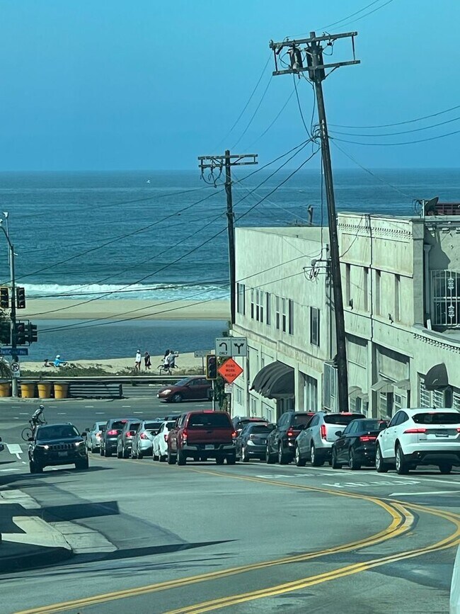 Vista a la calle - 117 Chautauqua Blvd