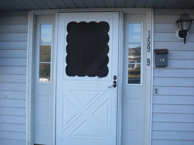 Building Photo - 159 Maybury Cir