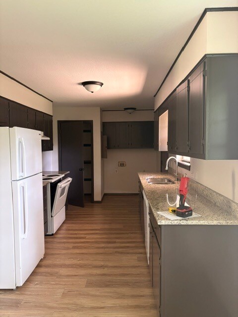 Building Photo - 155 B Lake Vista Cove