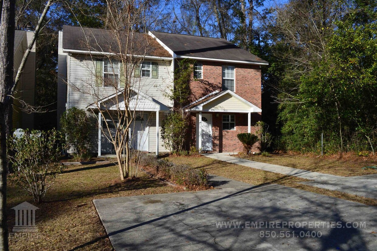 Primary Photo - Spacious Townhouse off Hartsfield Road