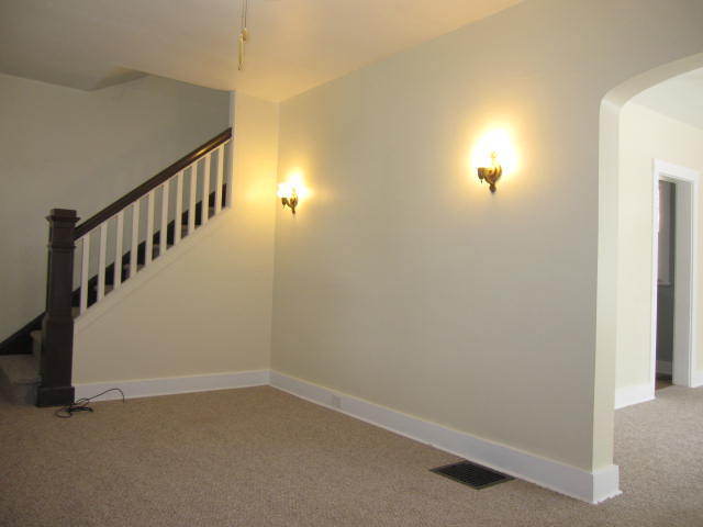 Foto del edificio - Lovely 2BR Townhouse w/Fenced in Backyard!