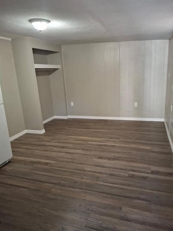 Building Photo - 9109 Sunshine Blvd