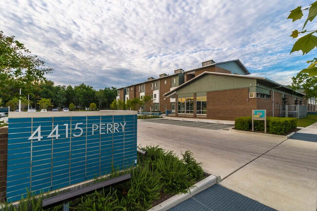 Building Photo - Perry Street Apartments