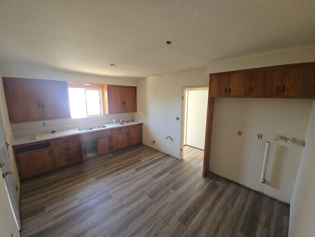 Foto del edificio - FOR RENT!!! AVAIL 6/1/26