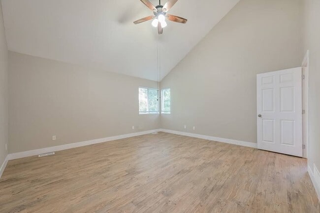 Building Photo - 3463 S Espana Cir