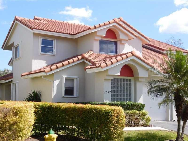 Foto principal - 7342 Pinewalk Dr S