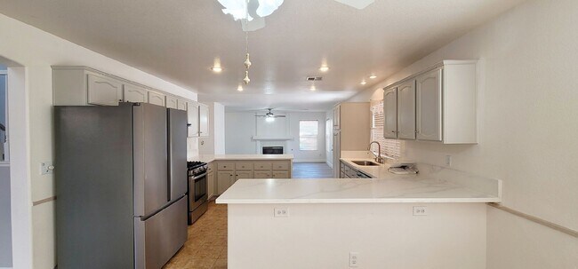 Building Photo - 8965 Pomona Ct - 4 bedrooms , 2.5 bathroom...