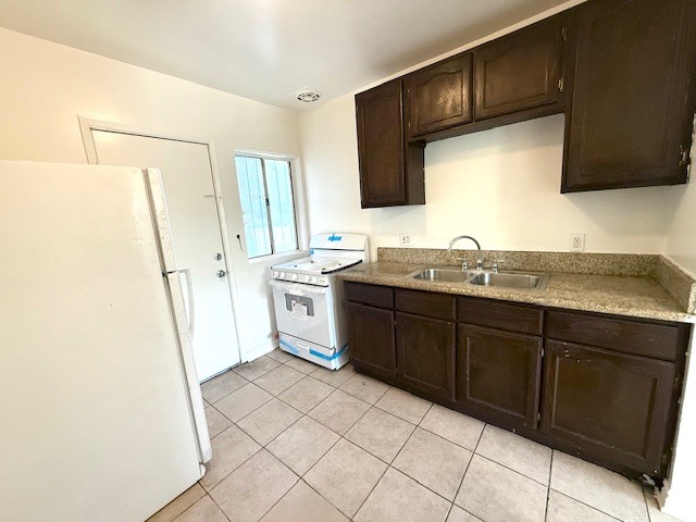 Building Photo - 1850 Henderson Ave