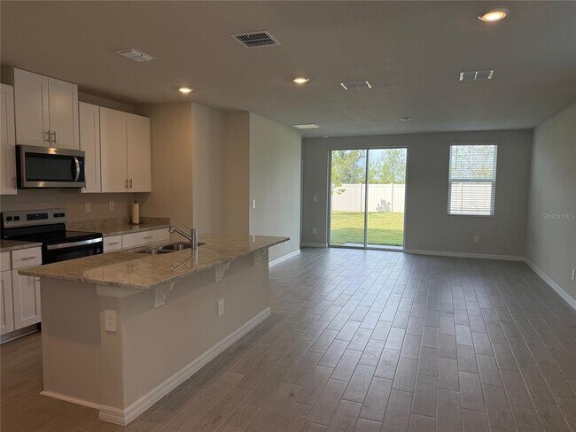 Foto del edificio - 3921 Radiant Mountain Dr
