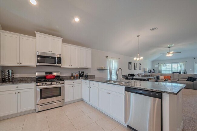 Building Photo - 5323 Vermilion Ct