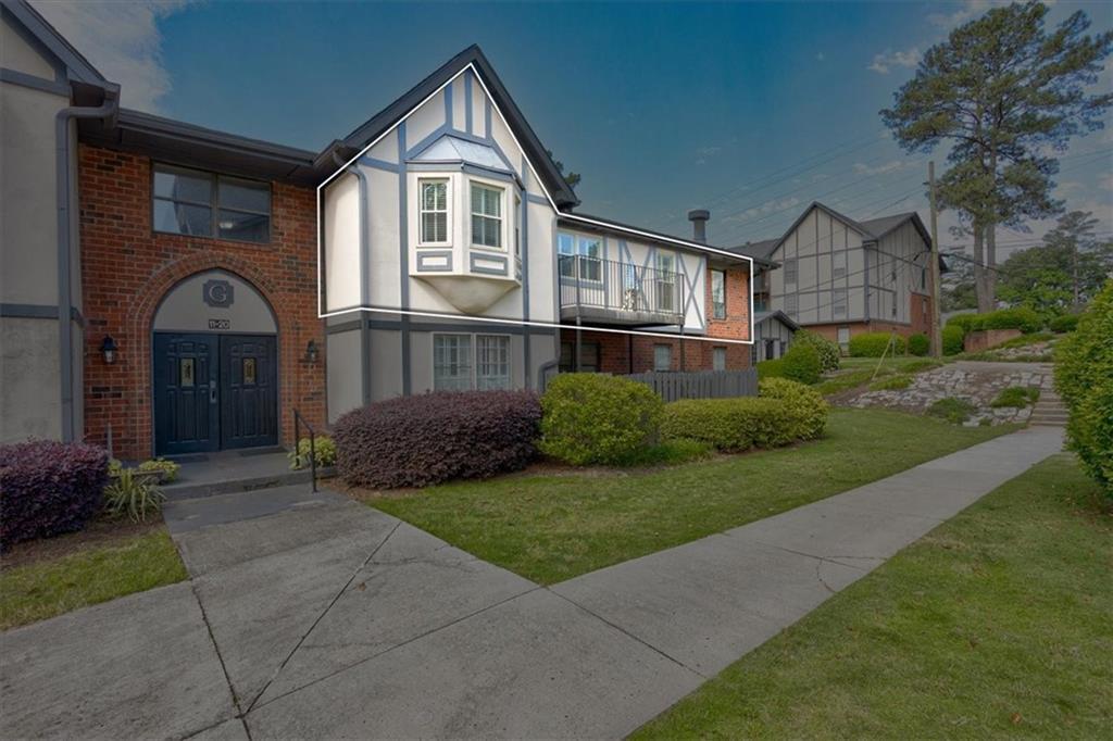 Foto principal - 6851 Roswell Rd