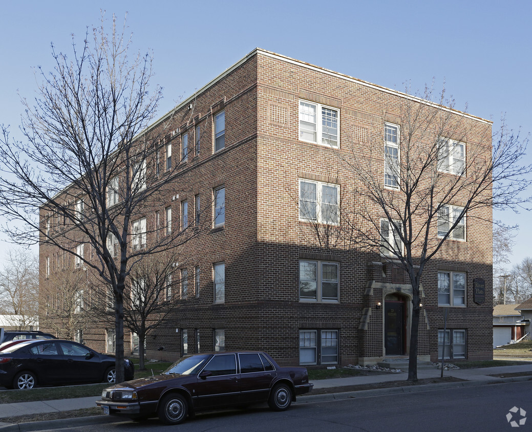 Building Photo - River Flats