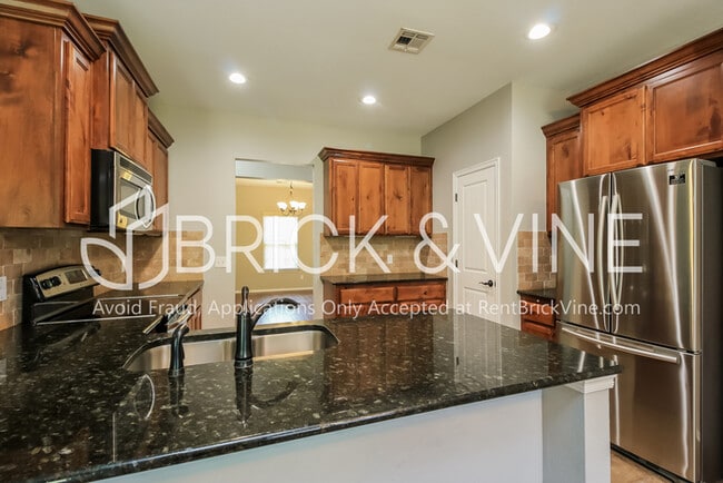 Foto del edificio - 8624 Mallard Lane