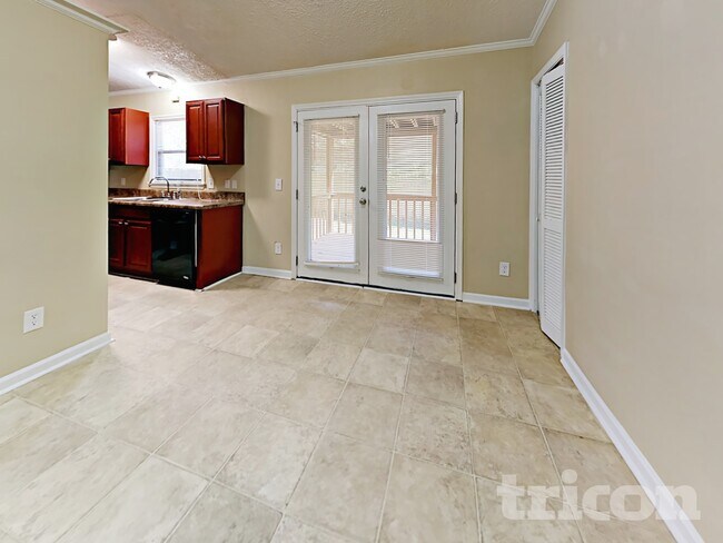 Building Photo - 4185 Bradley Dr SW