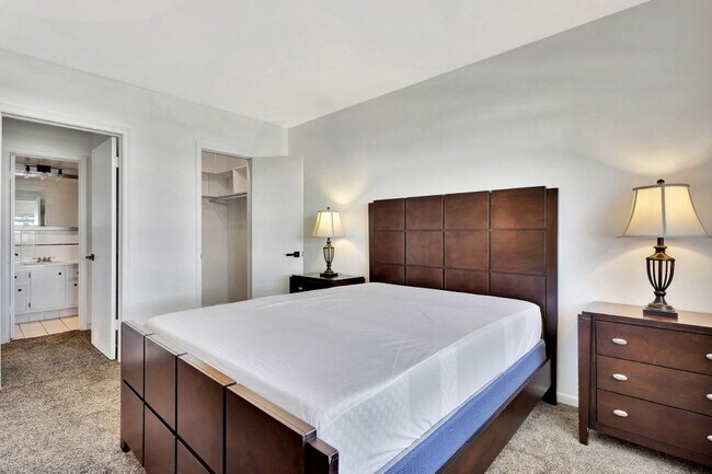 Foto del edificio - 1801 NE 62nd St