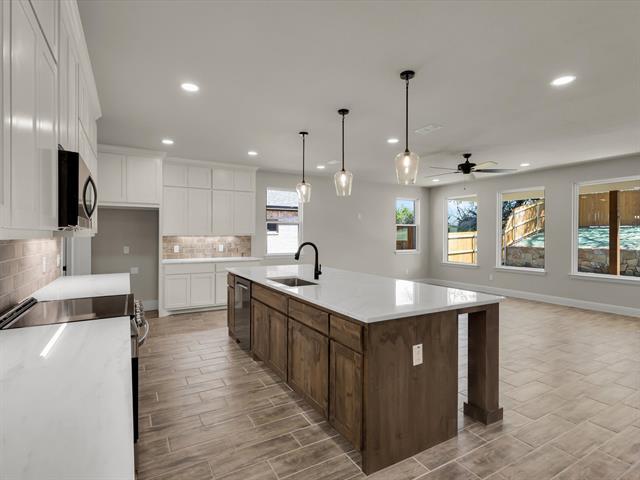 Building Photo - 612 Jameson