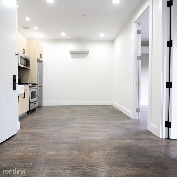 Building Photo - 3 br, 2 bath  - 111 Van Buren St