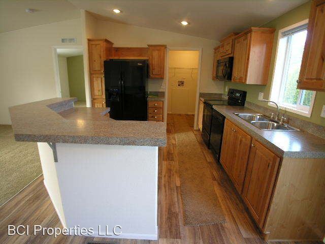 Building Photo - 3 br, 2 bath House - 2223-108th St Ct E #11
