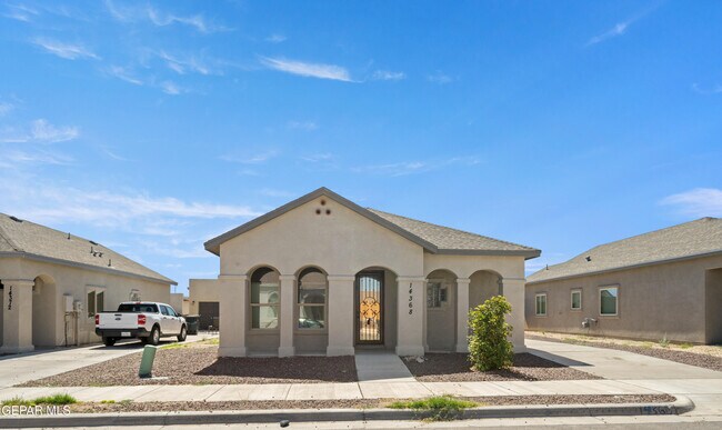 Building Photo - 14368 Chris Zingo Ln