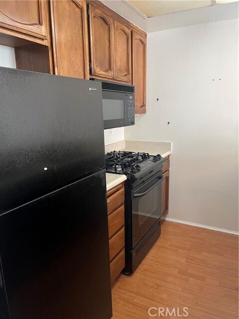 Foto del edificio - 4708 Lakeview Ave