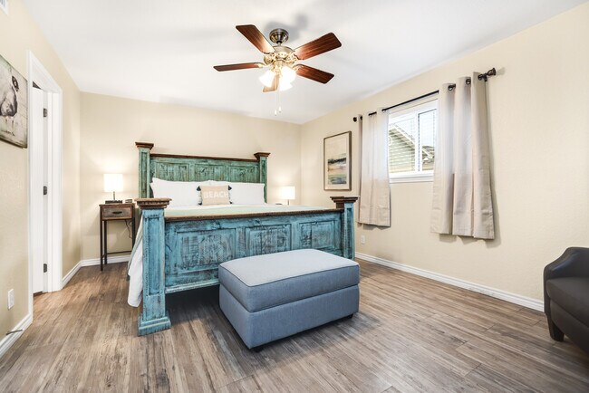 Building Photo - 14921 Windward Dr