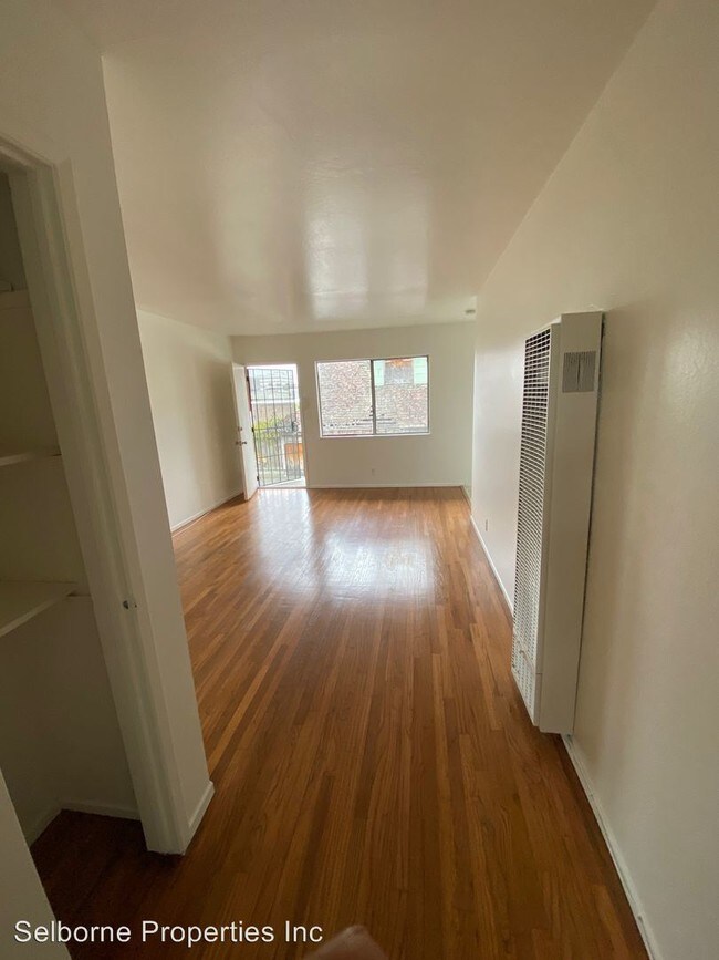 Building Photo - 2822 San Pablo Ave