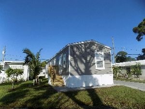 Building Photo - 3033 S Military Trail