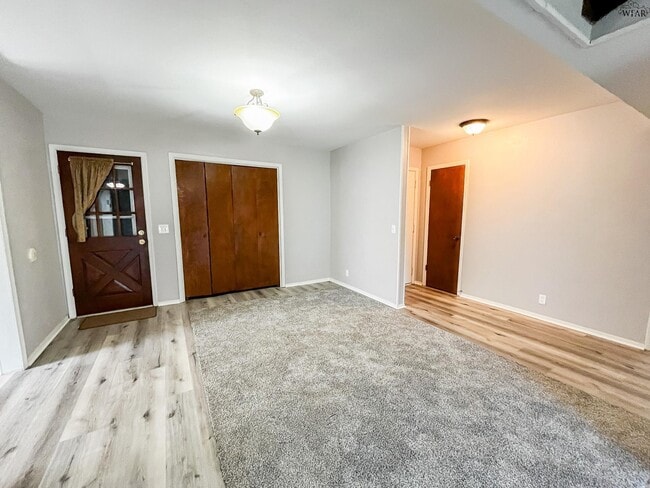 Foto del edificio - 5533 Briargrove Dr