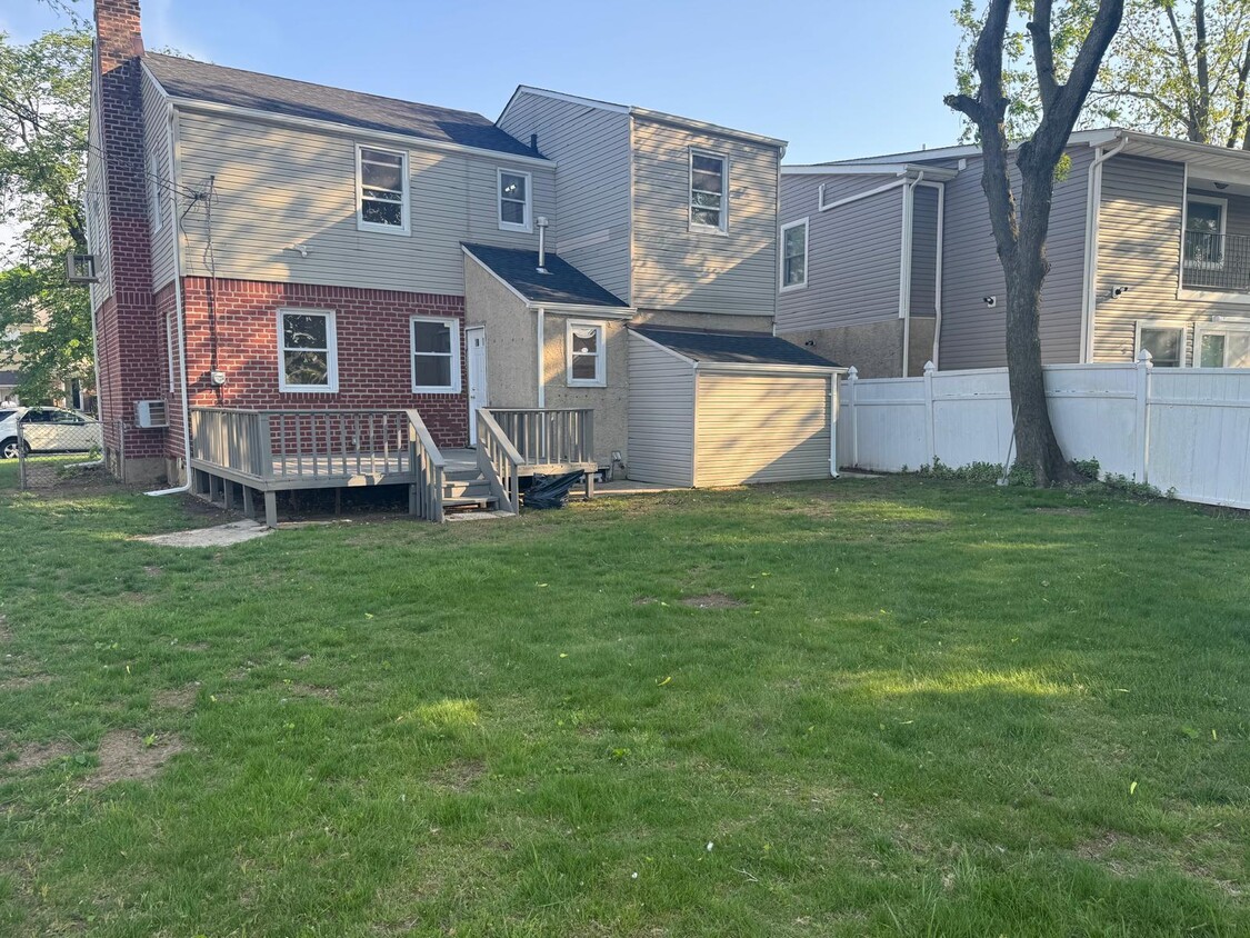 Primary Photo - 152 Emily Ave