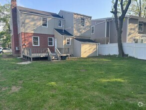 Building Photo - 152 Emily Ave
