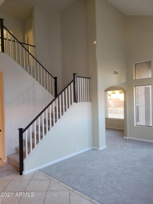 Building Photo - 7674 E San Fernando Dr