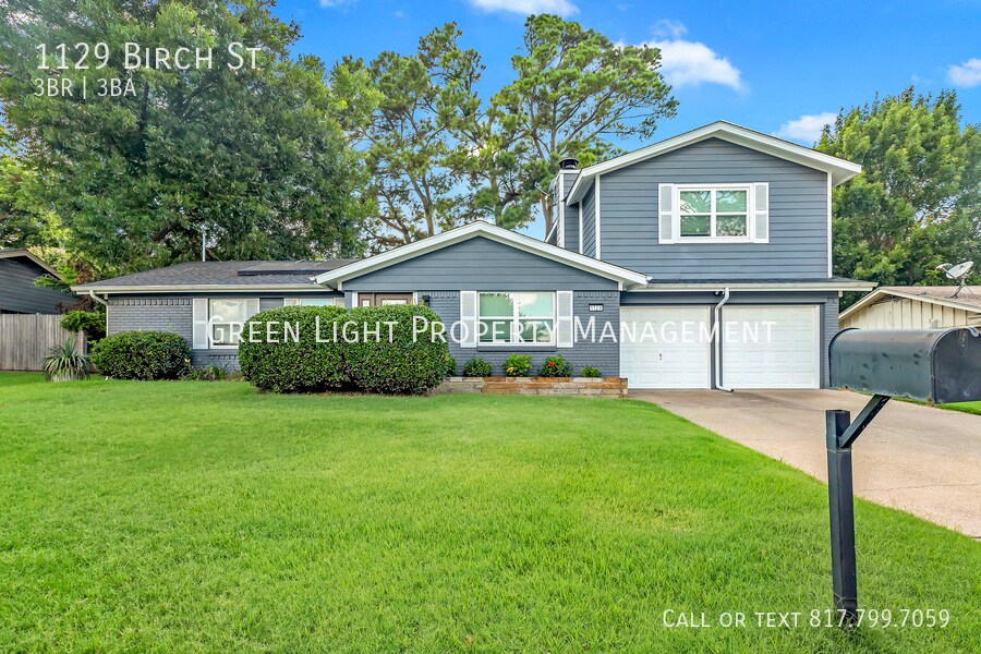 Photo - 1129 Birch St-