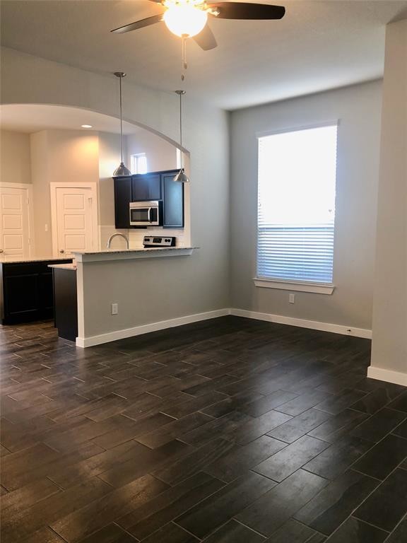 Building Photo - 925 Chaparral Trail
