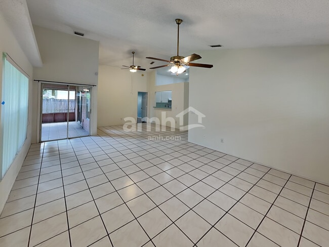 Foto del edificio - 957 Islander Ave