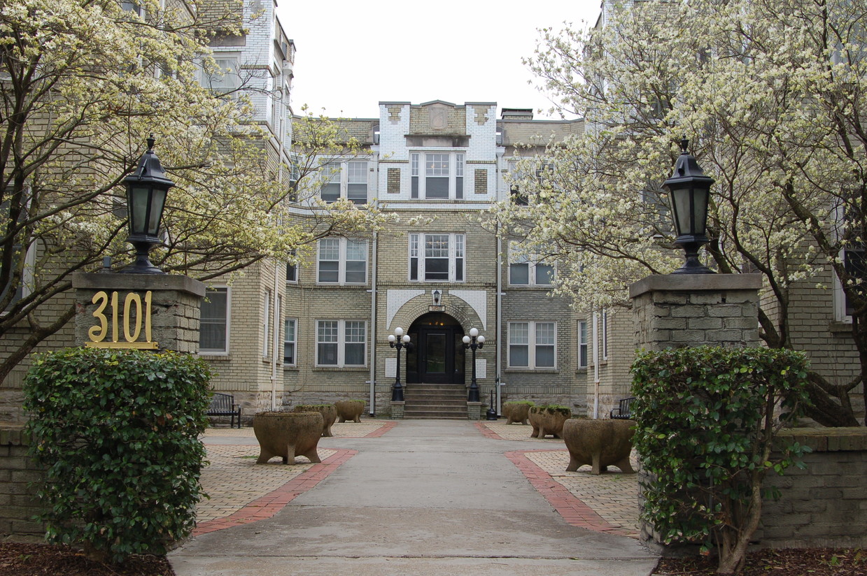 Primary Photo - Westboro Apartments