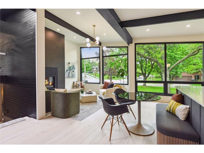 Foto del edificio - 2200 Drew Ave S