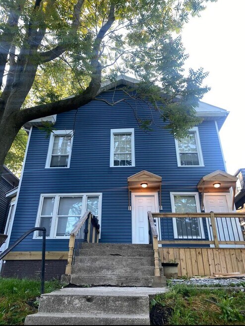 Building Photo - 639 N 7th St