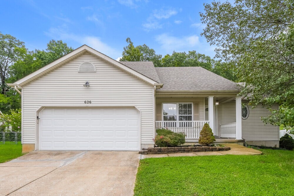 Foto principal - 626 N Friedberg Dr