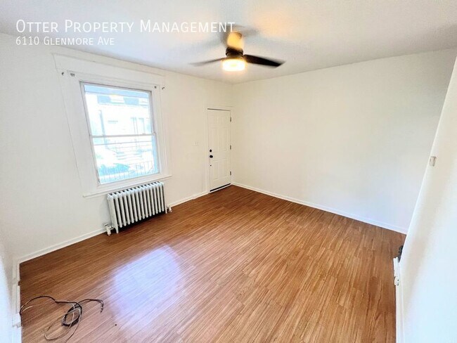 Building Photo - 2BR/1BA Modest Townhome with Washer/Dryer ...