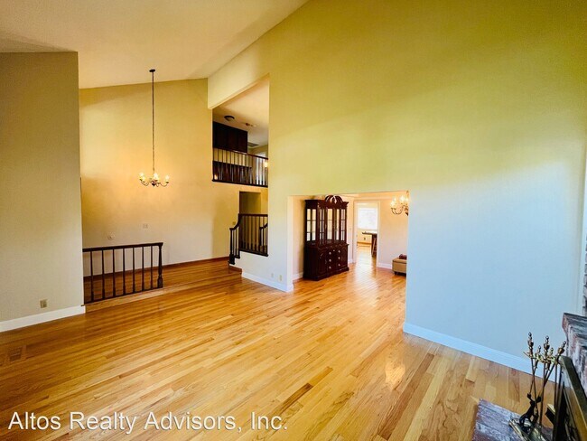Building Photo - 4 br, 3 bath House - 1077 Cross Spring Court
