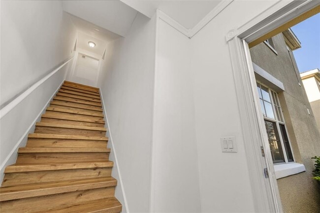 Building Photo - 754 Siena Palm Dr