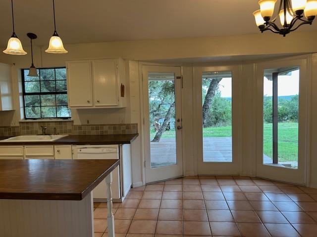 Building Photo - 260 Hilltop Dr
