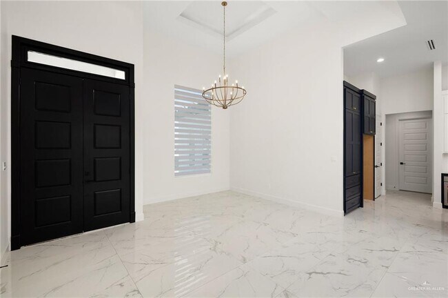 Foto del edificio - 4909 W Highland Ave