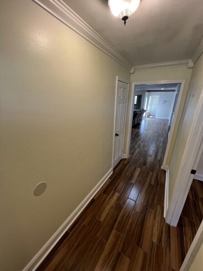 Foto del edificio - Spacious 5BR Home in Avalon – Dual Master Suites + Modern Updates!