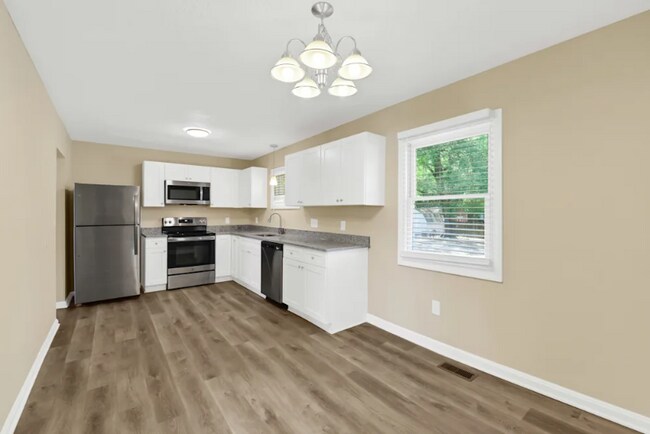 Foto del edificio - 2103 Concord Lake Rd