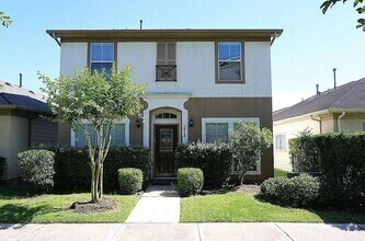 Building Photo - 3518 Clearview Cir