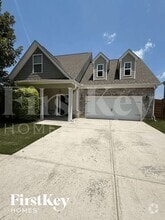 Building Photo - 100 Orchard Ln